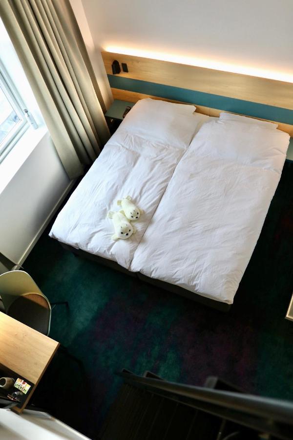 Hotel Aurora Nuuk Esterno foto